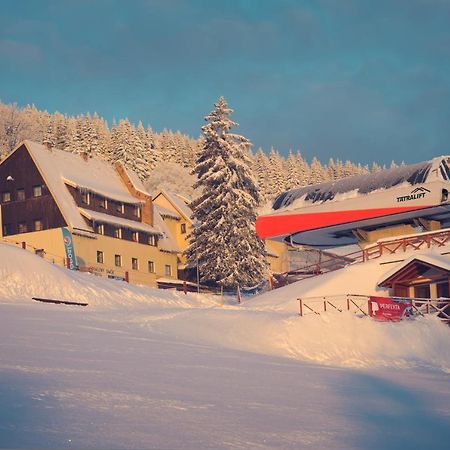 Straszny Dwor Hotel Duszniki Zdroj Luaran gambar