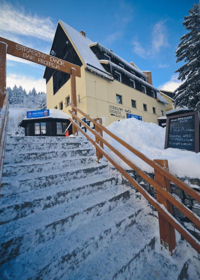 Straszny Dwor Hotel Duszniki Zdroj Luaran gambar