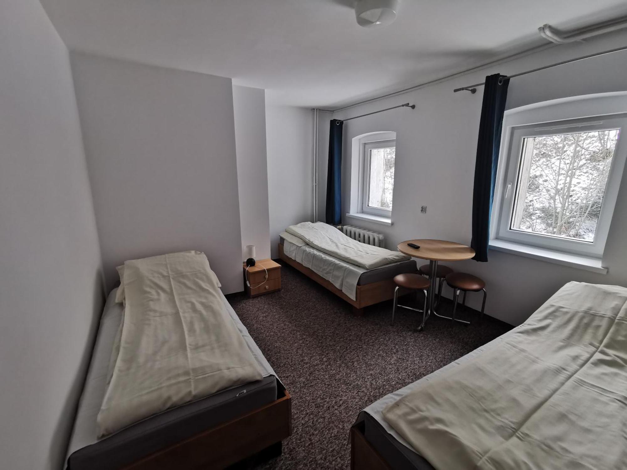 Straszny Dwor Hotel Duszniki Zdroj Bilik gambar