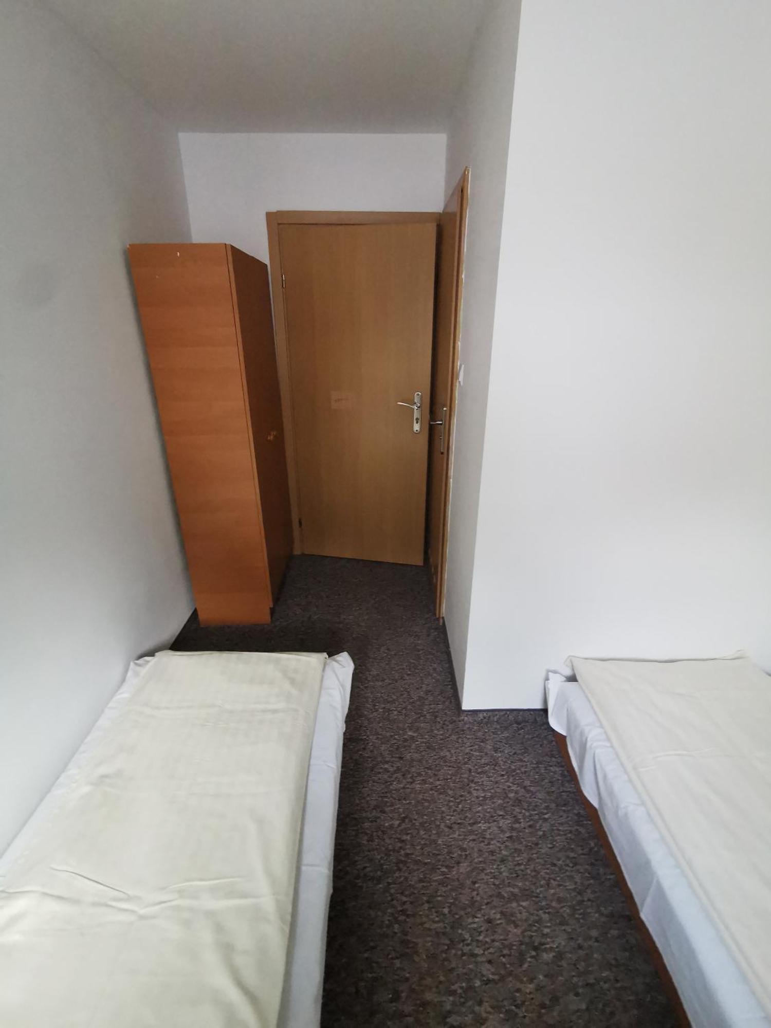 Straszny Dwor Hotel Duszniki Zdroj Bilik gambar