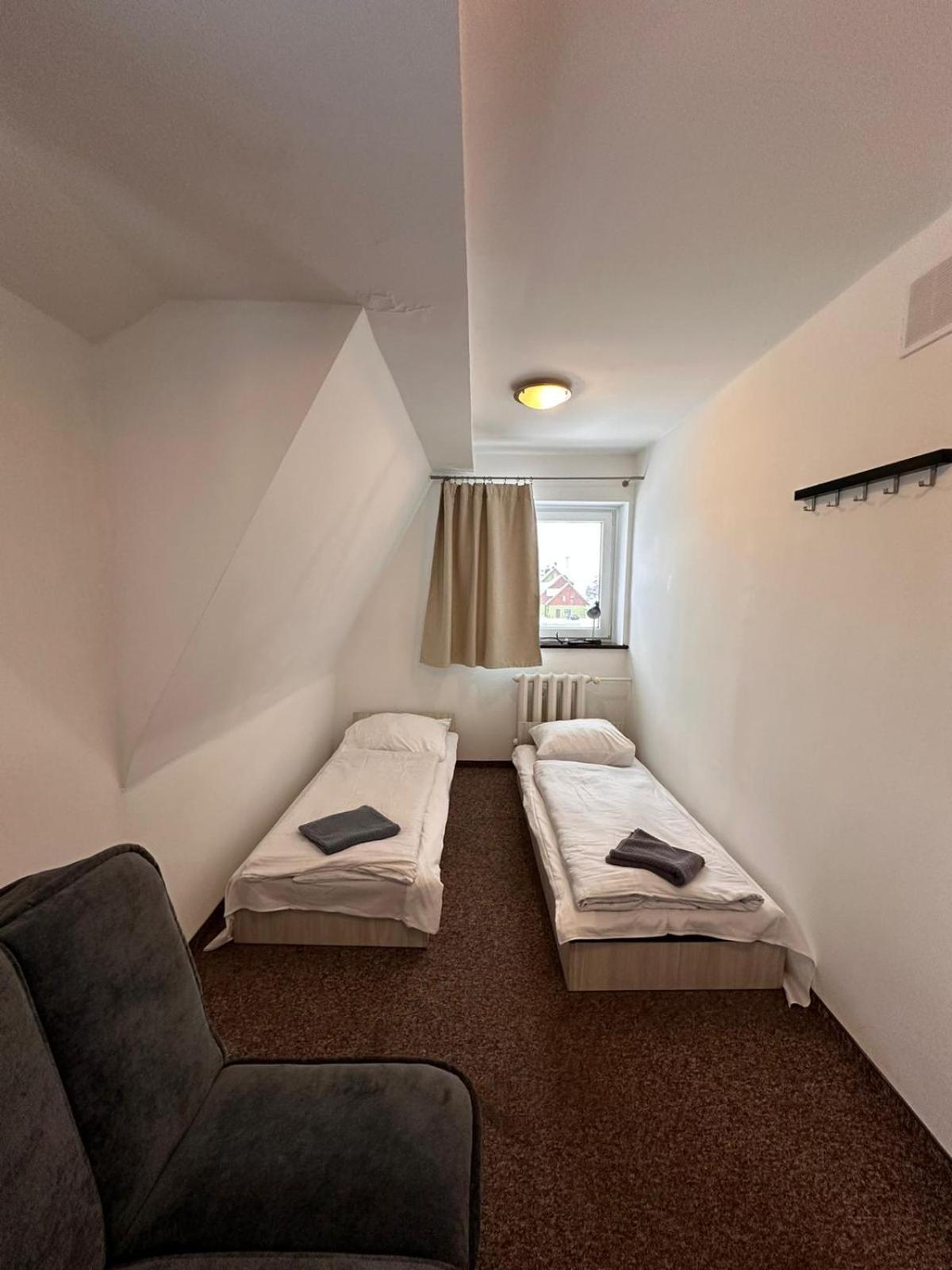 Straszny Dwor Hotel Duszniki Zdroj Bilik gambar