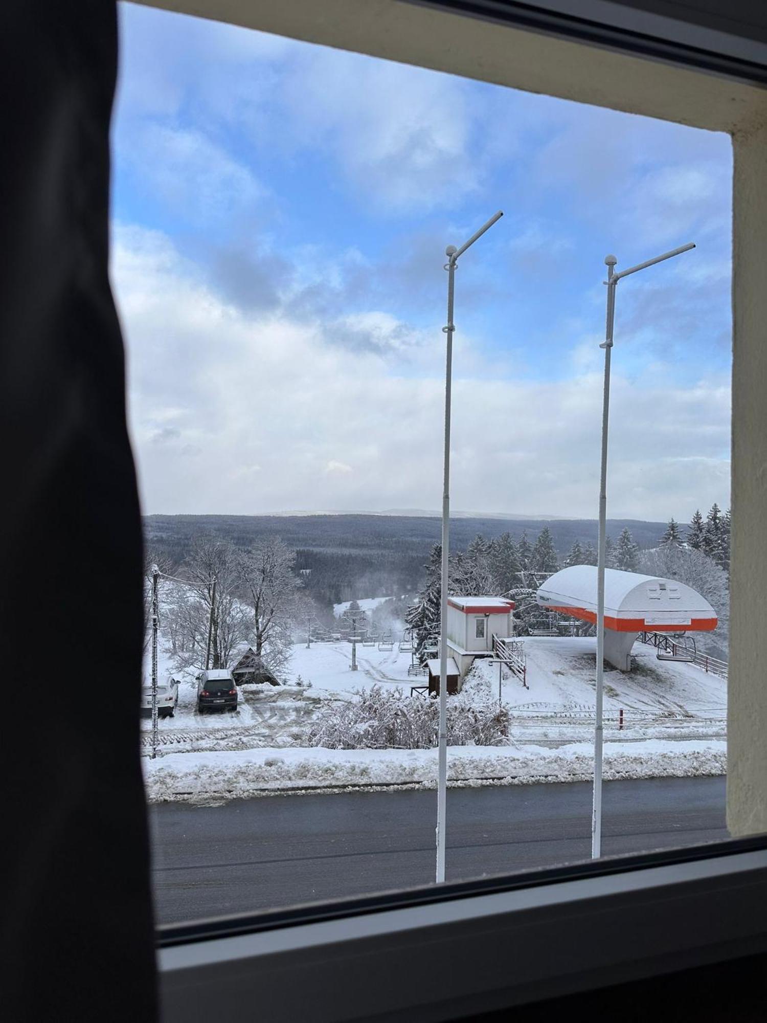 Straszny Dwor Hotel Duszniki Zdroj Bilik gambar