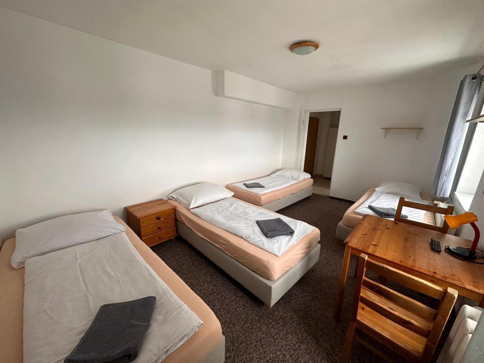 Straszny Dwor Hotel Duszniki Zdroj Bilik gambar