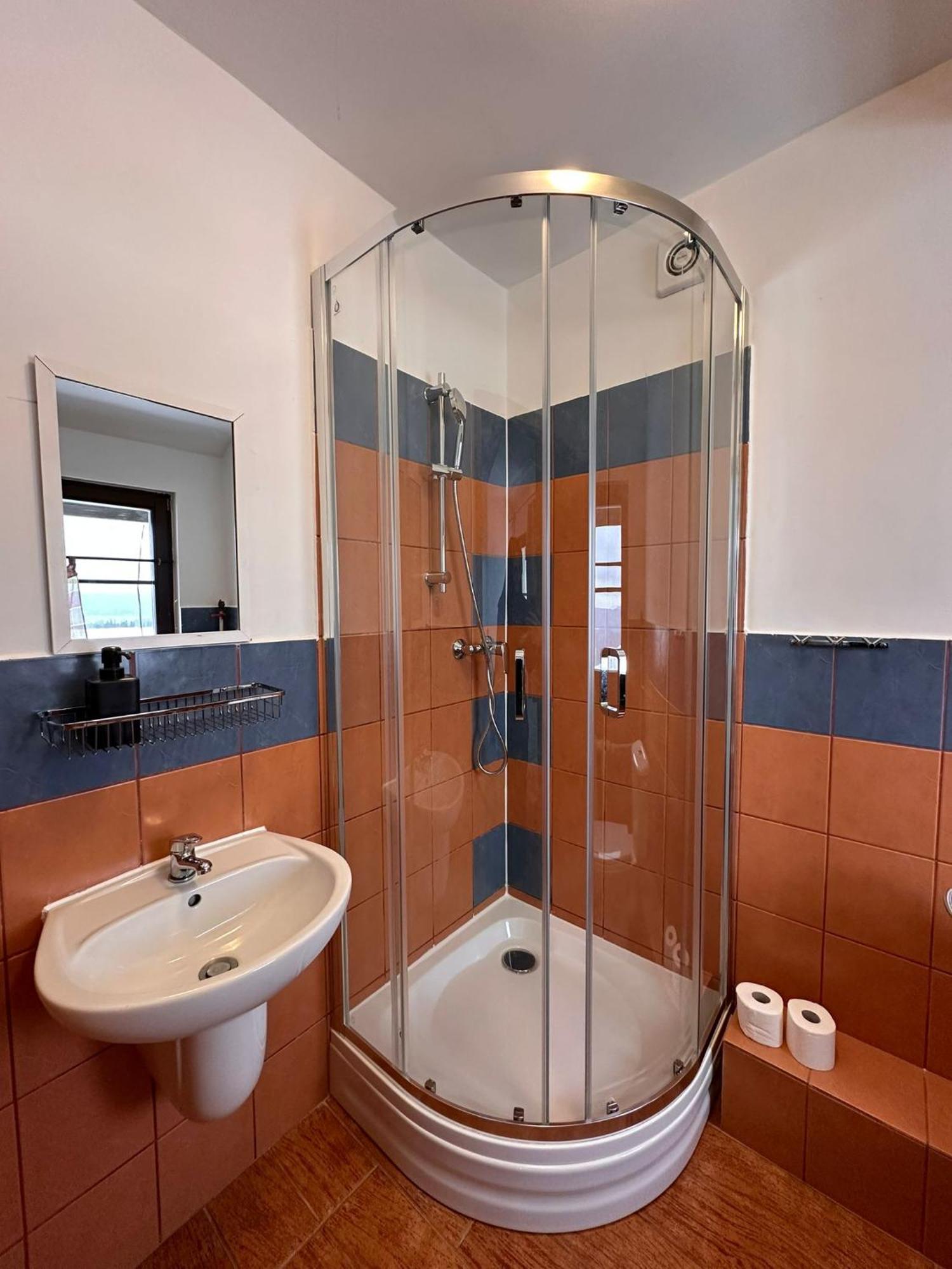 Straszny Dwor Hotel Duszniki Zdroj Bilik gambar